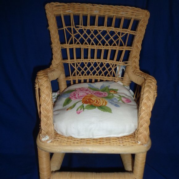American Girl Pleasant Company Samantha Wicker Collection Chair with Cushions - Picture 1 of 4